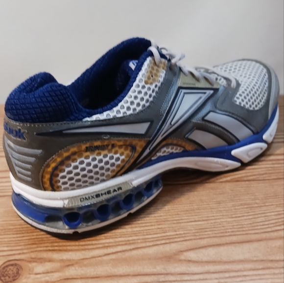 Reebox - Picture 8 of 14